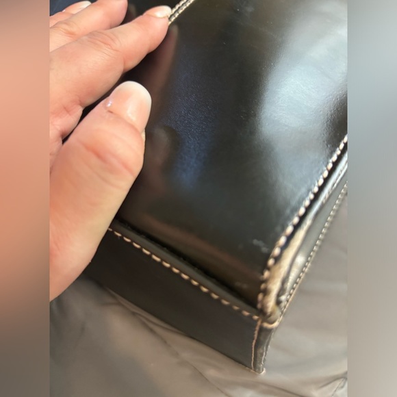 WILSONS LEATHER Laptop Leather Shoulder Bag - Picture 12 of 16